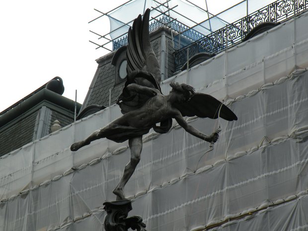  Eros  